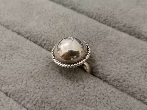 Silver Pearl-Styled Ring