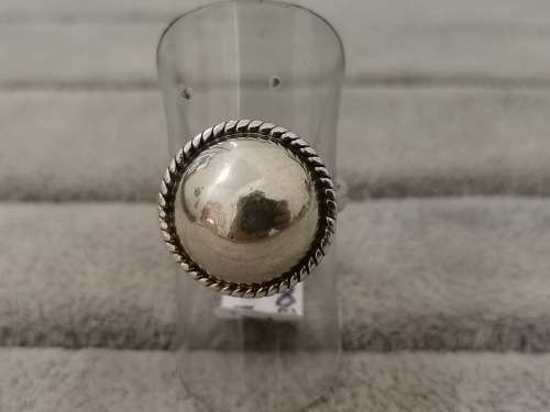 Silver Pearl-Styled Ring