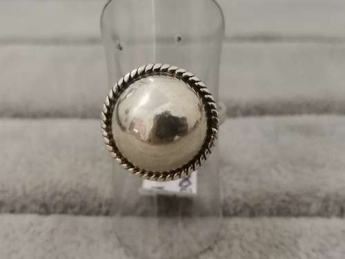 Silver Pearl-Styled Ring