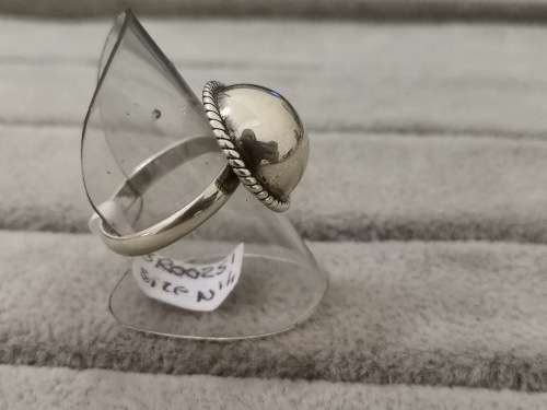 Silver Pearl-Styled Ring
