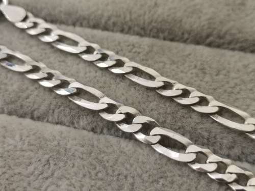 DISCOUNT!! Silver Figaro Bracelet