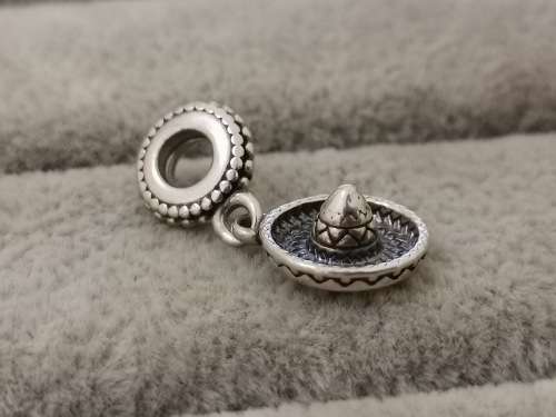 DISCOUNT!! Mexican Sombrero Pandora Charm