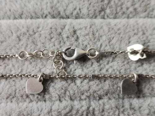DISCOUNT!! Dainty Silver Hearts Bracelet