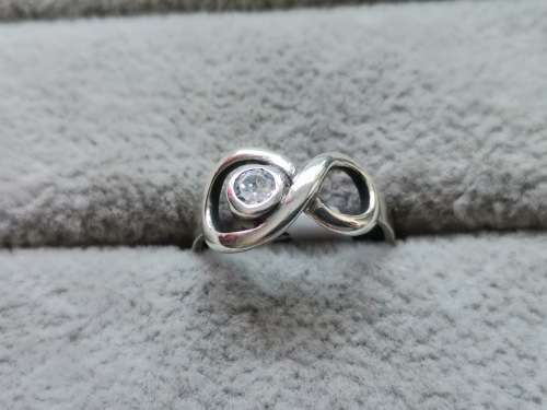 DISCOUNT!! Unique Silver Infinity Ring