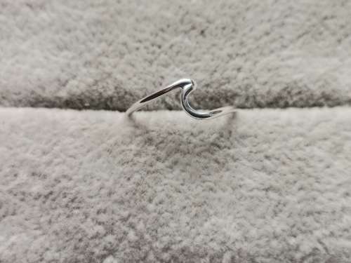 Silver Wave Ring (Size T)