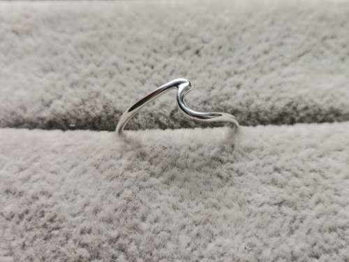 Silver Wave Ring (Size T)