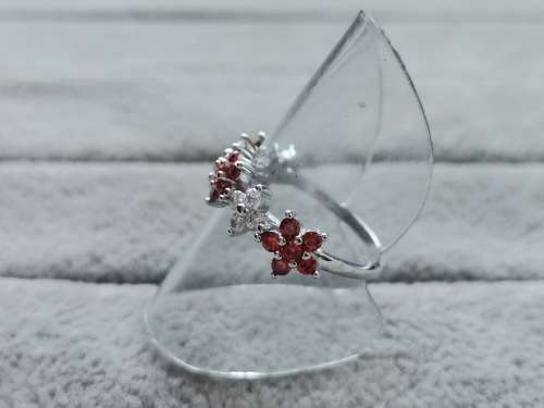 Stunning Silver Flower Ring (Size N)