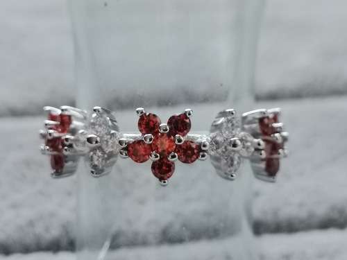 Stunning Silver Flower Ring (Size N)