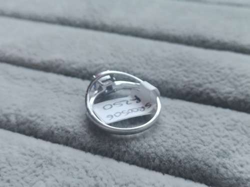 Stunning Silver Solitaire Ring