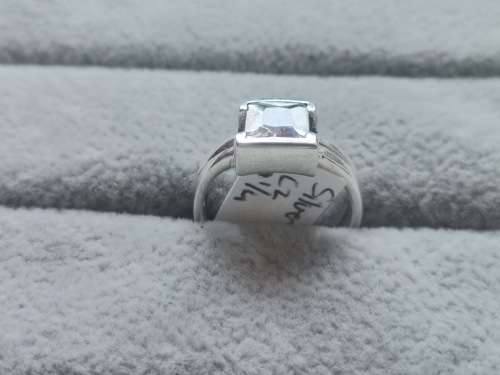 DISCOUNT!! Silver Solitaire Ring