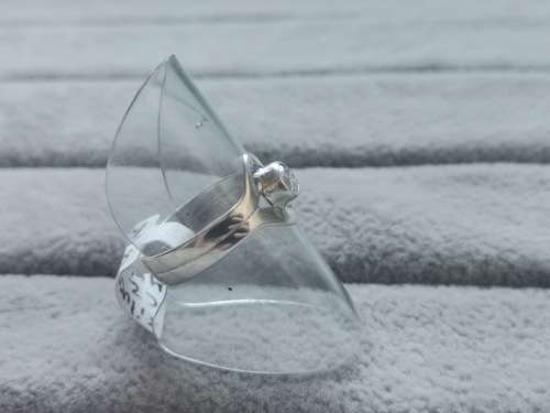 DISCOUNT!! Dainty Silver Solitaire Ring