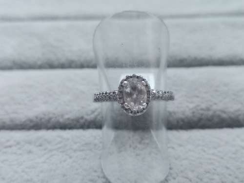 DISCOUNT!! Charming Silver Ring