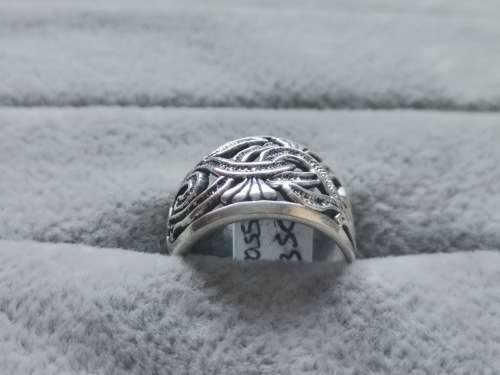 DISCOUNT!! Detailed Silver Ring