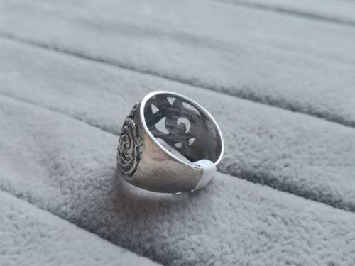 DISCOUNT!! Detailed Silver Ring