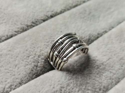 DISCOUNT!! Unique Silver Ring