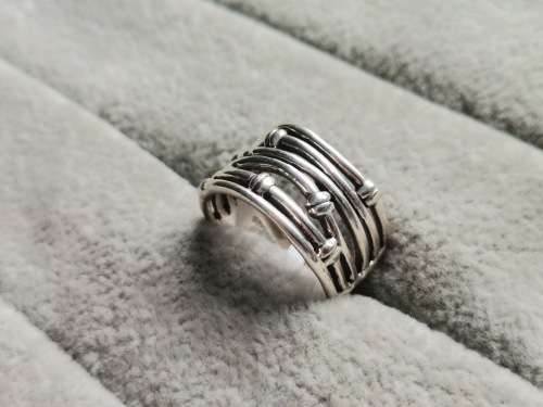 DISCOUNT!! Unique Silver Ring