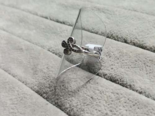 Sparkling Silver Ring
