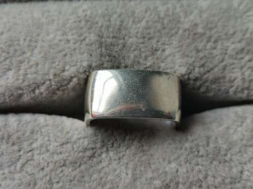DISCOUNT!! Unique Square Ring