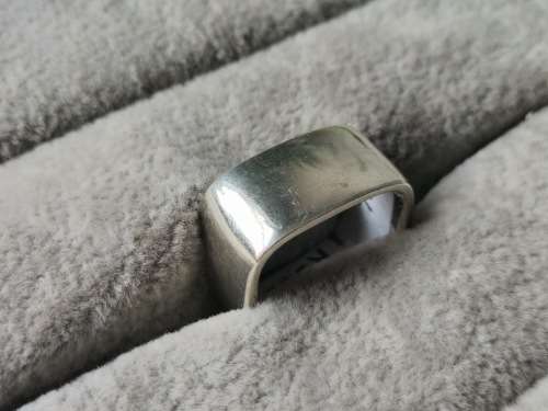 DISCOUNT!! Unique Square Ring