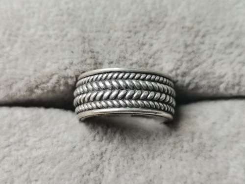 DISCOUNT!! Patterned Silver Ring