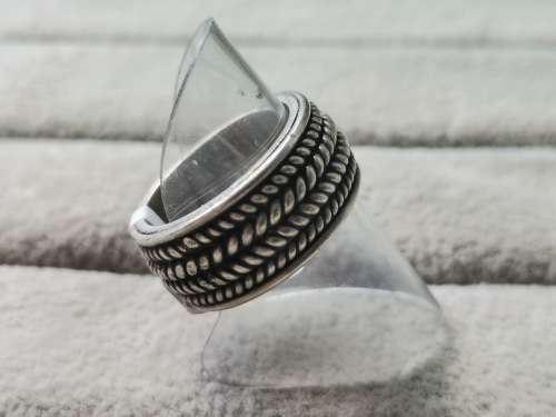 DISCOUNT!! Patterned Silver Ring