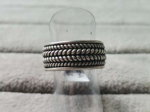 DISCOUNT!! Patterned Silver Ring