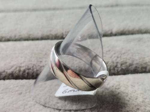 DISCOUNT!! Patterned Silver Ring