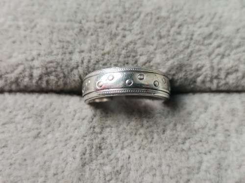 DISCOUNT!! Patterned Silver Ring