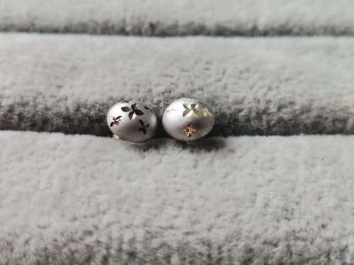 Pretty Gold Earrings