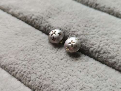Pretty Gold Earrings
