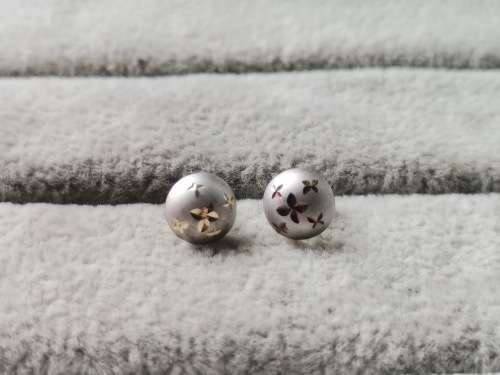 Pretty Gold Earrings