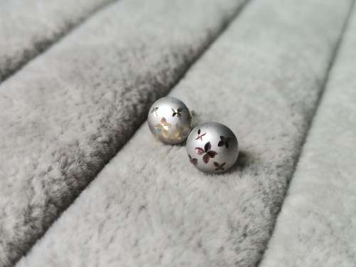Pretty Gold Earrings
