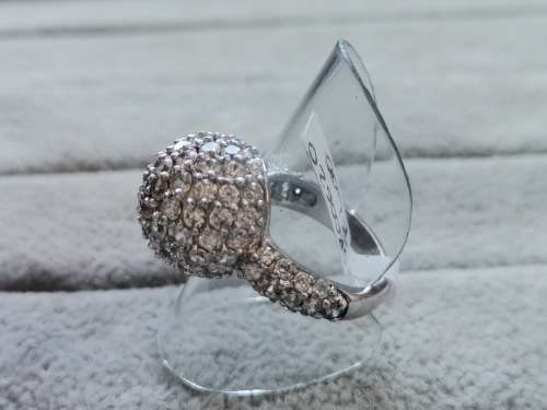 DISCOUNT!! Dazzling Silver Ring