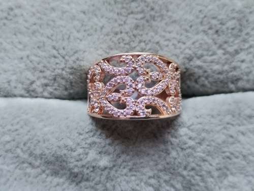 DISCOUNT!! Gorgeous Silver Ring