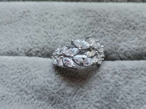 Leafy Silver Ring