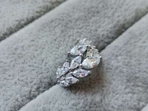 Leafy Silver Ring