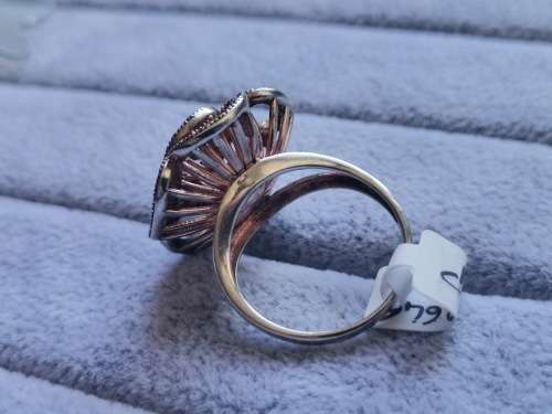 DISCOUNT!! Silver Flower Ring