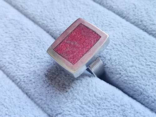 DISCOUNT!! Stunning Silver Ring