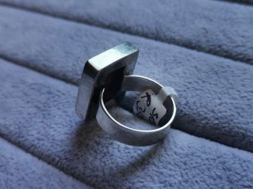 DISCOUNT!! Stunning Silver Ring