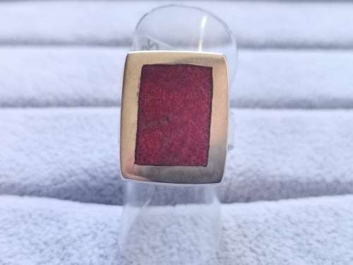 DISCOUNT!! Stunning Silver Ring