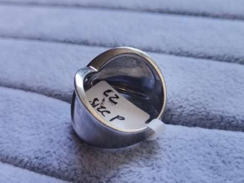 DISCOUNT!! Stunning Silver Ring