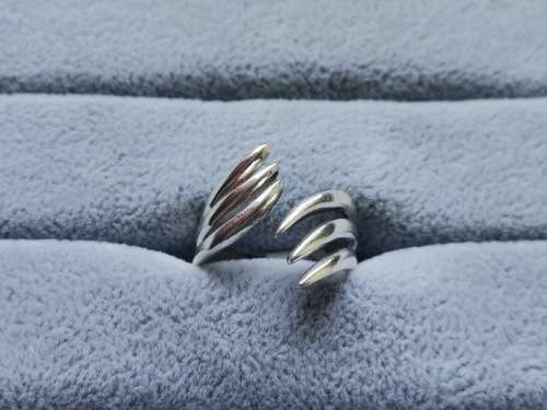DISCOUNT!! Unique Silver Adjustable Ring