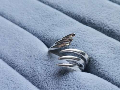 DISCOUNT!! Unique Silver Adjustable Ring