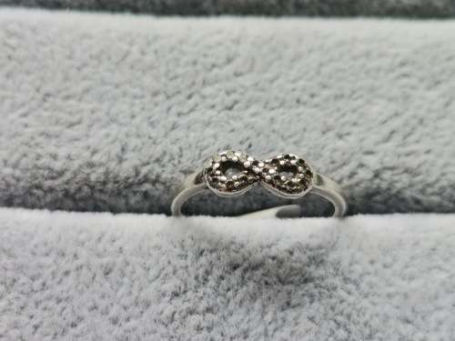 DISCOUNT!! Dainty Silver Infinity Ring