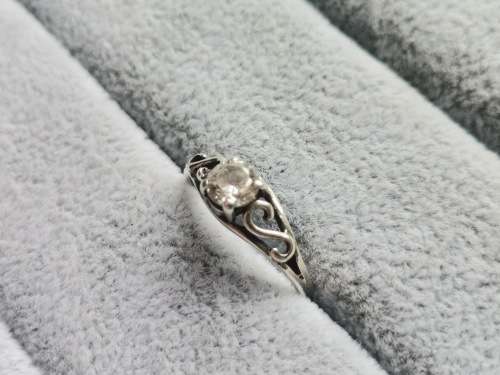 DISCOUNT!! Silver Solitaire Ring