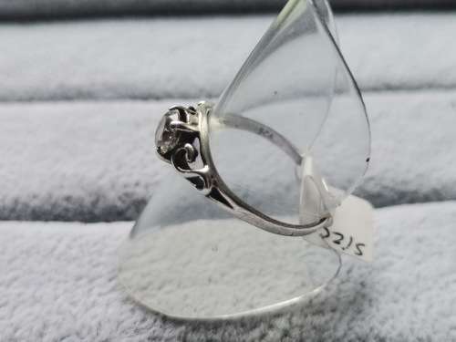DISCOUNT!! Silver Solitaire Ring