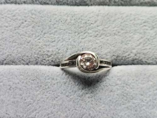 DISCOUNT!! Unique Silver Ring