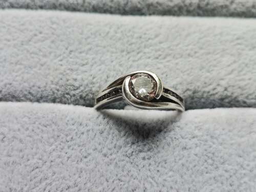 DISCOUNT!! Unique Silver Ring