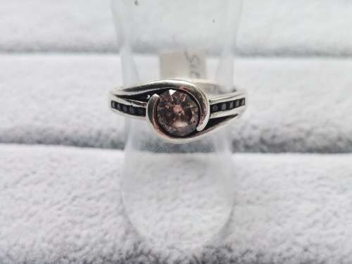 DISCOUNT!! Unique Silver Ring
