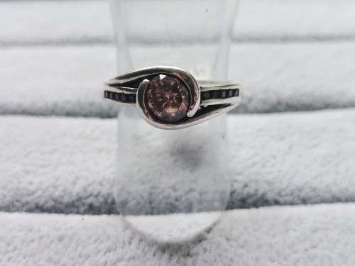 DISCOUNT!! Unique Silver Ring